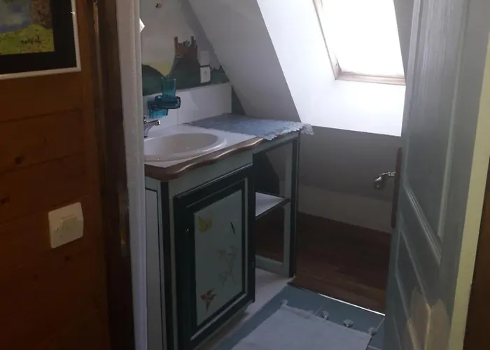 Les 7 Lucarnes ベッド・アンド・ブレックファスト Latouille-Lentillac